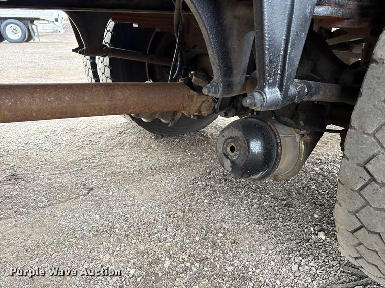 image for item EG5718 2007 Freightliner Business Class M2 utility / service truck