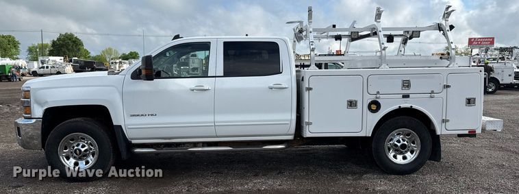 image for item EG5822 2016 Chevrolet Silverado 3500HD Crew Cab utility bed pickup truck