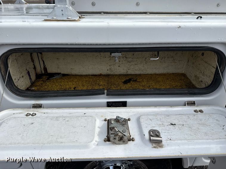 image for item EG5822 2016 Chevrolet Silverado 3500HD Crew Cab utility bed pickup truck