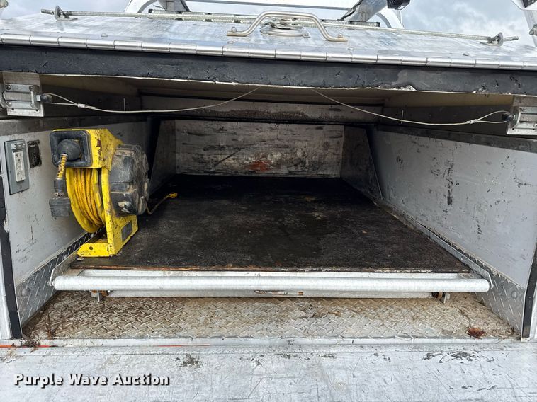 image for item EG5822 2016 Chevrolet Silverado 3500HD Crew Cab utility bed pickup truck