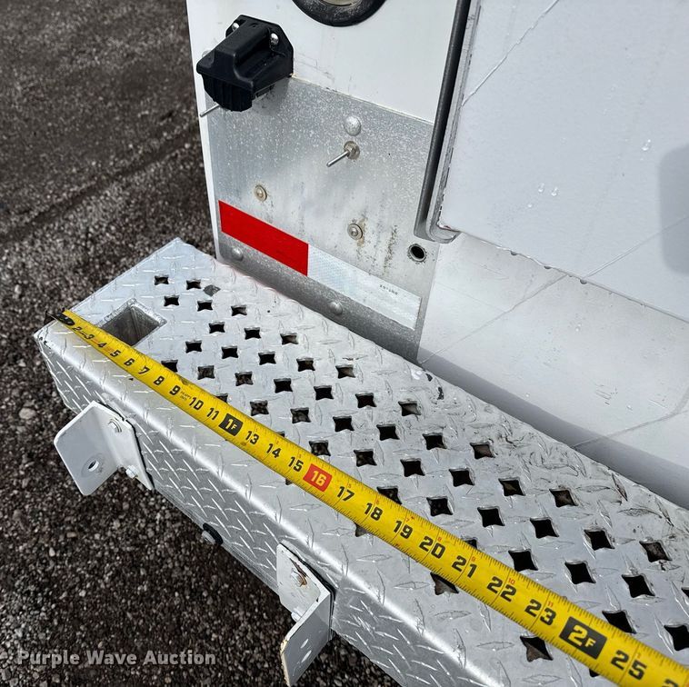 image for item EG5822 2016 Chevrolet Silverado 3500HD Crew Cab utility bed pickup truck