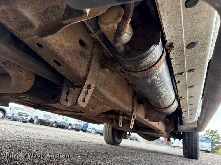 image for item EG5822 2016 Chevrolet Silverado 3500HD Crew Cab utility bed pickup truck