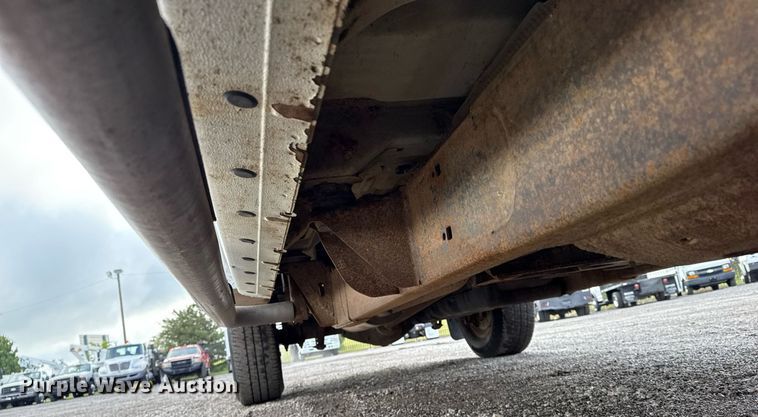 image for item EG5822 2016 Chevrolet Silverado 3500HD Crew Cab utility bed pickup truck