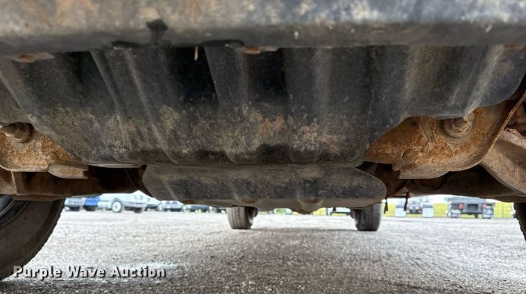 image for item EG5822 2016 Chevrolet Silverado 3500HD Crew Cab utility bed pickup truck