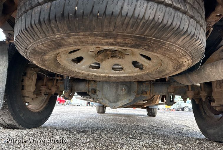 image for item EG5822 2016 Chevrolet Silverado 3500HD Crew Cab utility bed pickup truck