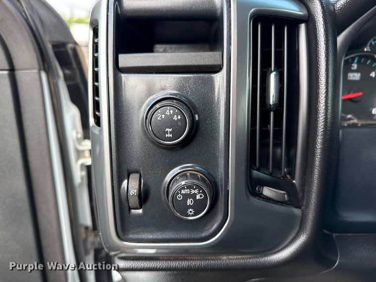 image for item EG5822 2016 Chevrolet Silverado 3500HD Crew Cab utility bed pickup truck