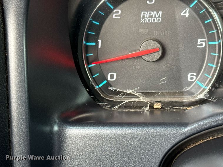 image for item EG5822 2016 Chevrolet Silverado 3500HD Crew Cab utility bed pickup truck