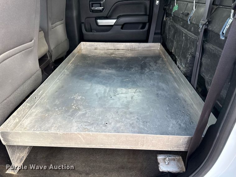 image for item EG5822 2016 Chevrolet Silverado 3500HD Crew Cab utility bed pickup truck