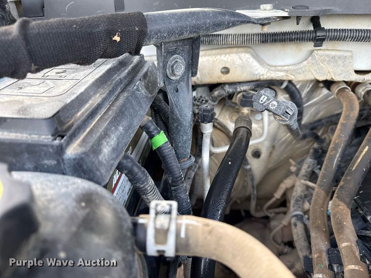 image for item EG5822 2016 Chevrolet Silverado 3500HD Crew Cab utility bed pickup truck