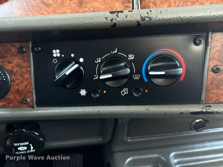 image for item EG5836 2006 Kenworth T800 vacuum truck