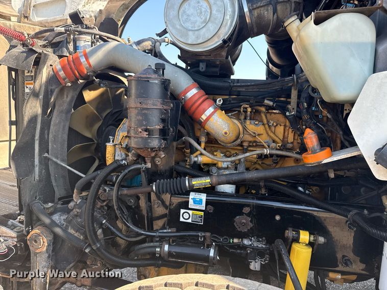 image for item EG5836 2006 Kenworth T800 vacuum truck