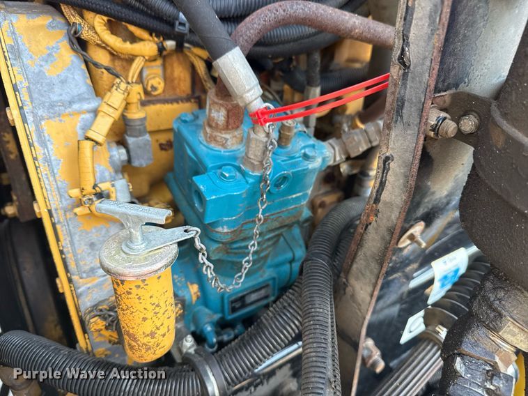 image for item EG5836 2006 Kenworth T800 vacuum truck