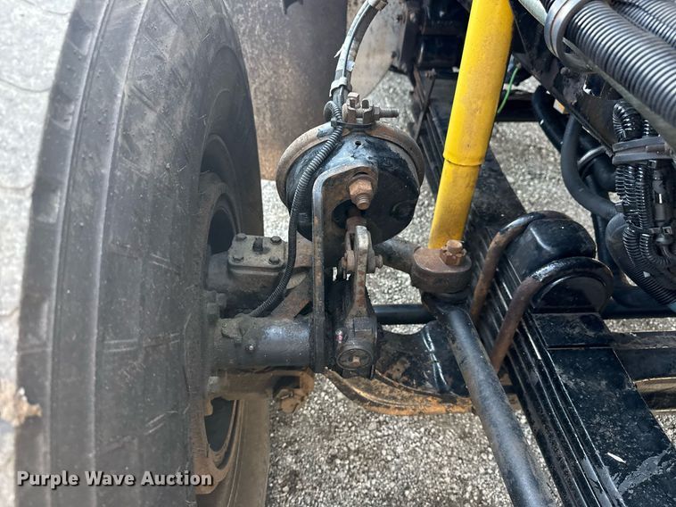 image for item EG5836 2006 Kenworth T800 vacuum truck