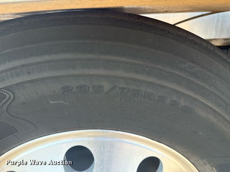 image for item EG5836 2006 Kenworth T800 vacuum truck