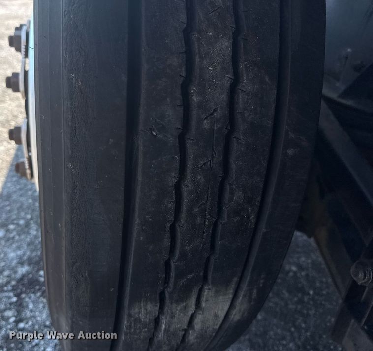 image for item EG5836 2006 Kenworth T800 vacuum truck