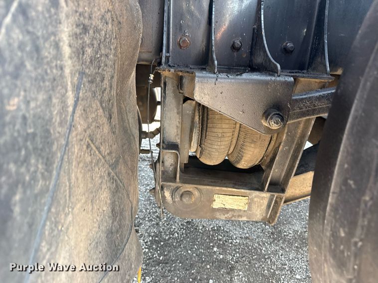 image for item EG5836 2006 Kenworth T800 vacuum truck