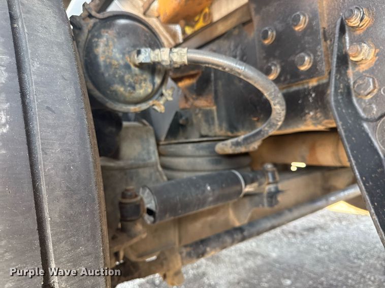 image for item EG5836 2006 Kenworth T800 vacuum truck