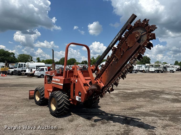 image for item EG5844 1991 Ditch Witch 5110 trencher