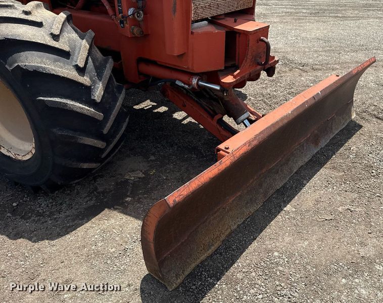 image for item EG5844 1991 Ditch Witch 5110 trencher