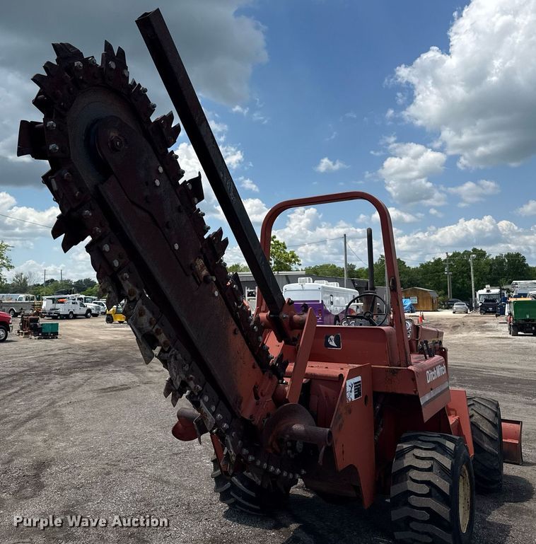 image for item EG5844 1991 Ditch Witch 5110 trencher