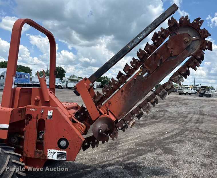 image for item EG5844 1991 Ditch Witch 5110 trencher