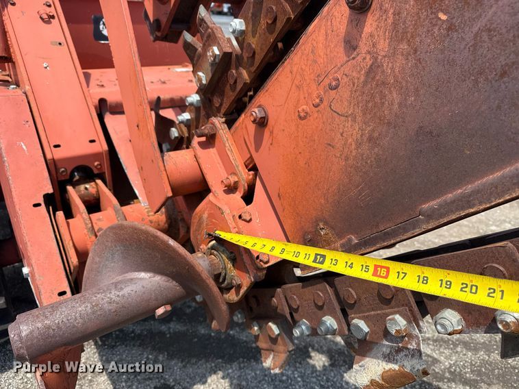 image for item EG5844 1991 Ditch Witch 5110 trencher