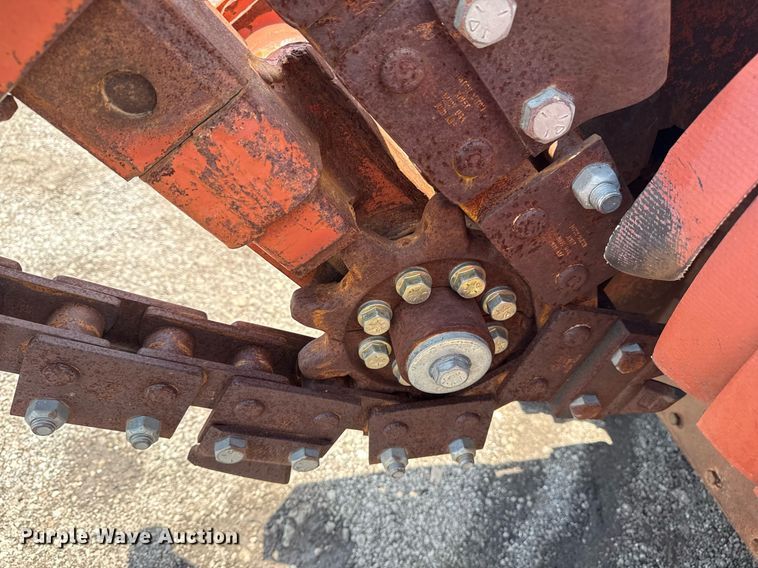 image for item EG5844 1991 Ditch Witch 5110 trencher