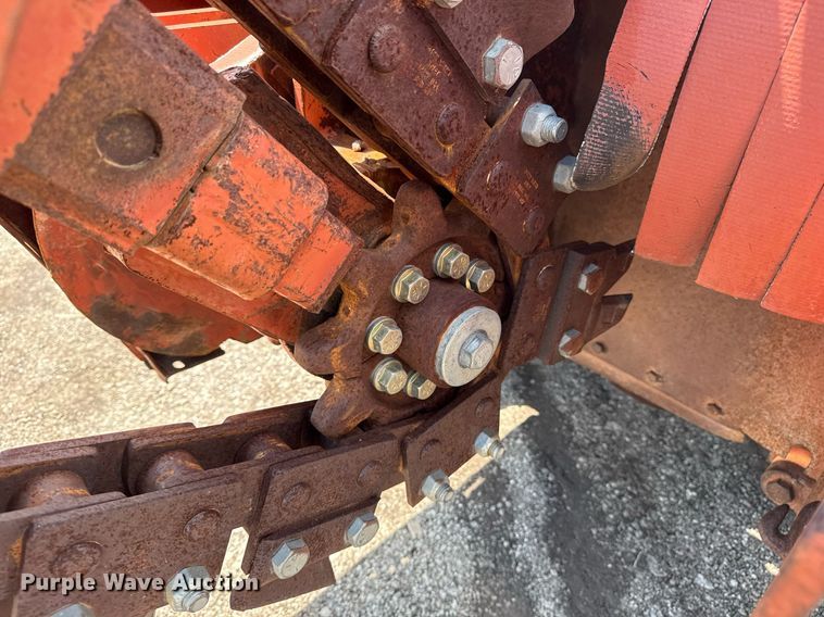 image for item EG5844 1991 Ditch Witch 5110 trencher