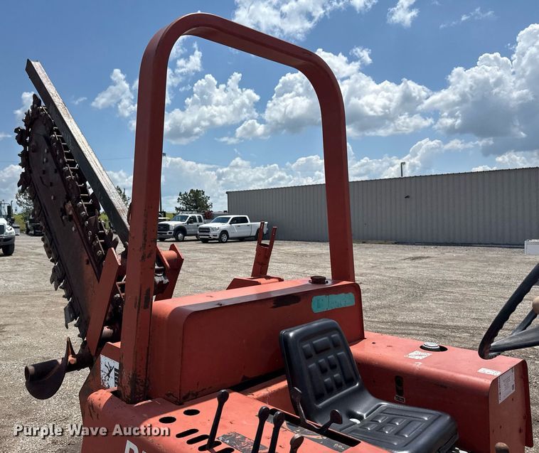image for item EG5844 1991 Ditch Witch 5110 trencher