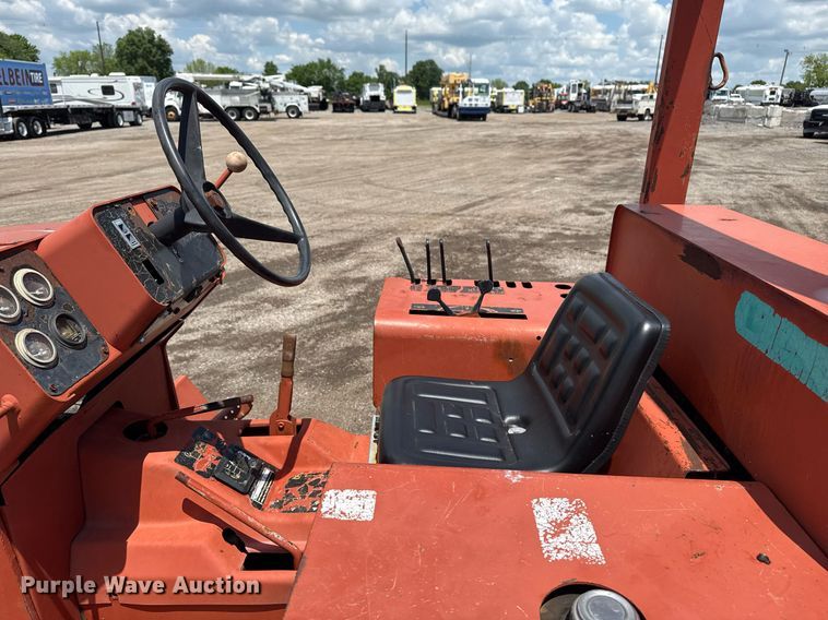 image for item EG5844 1991 Ditch Witch 5110 trencher
