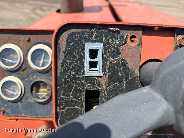 image for item EG5844 1991 Ditch Witch 5110 trencher