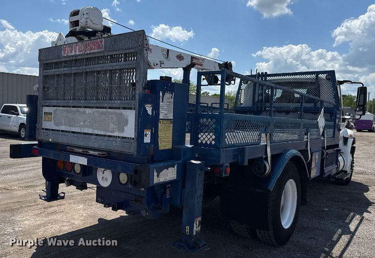 image for item EG5847 2010 International 4300 utility / service truck