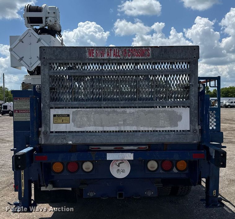 image for item EG5847 2010 International 4300 utility / service truck