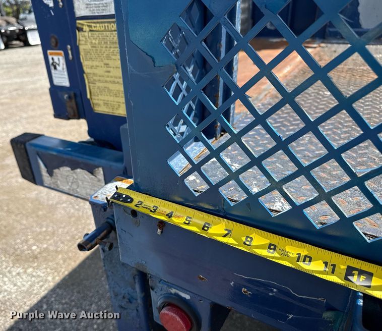 image for item EG5847 2010 International 4300 utility / service truck