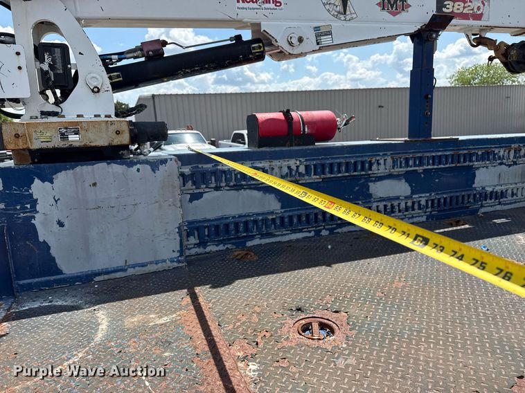 image for item EG5847 2010 International 4300 utility / service truck