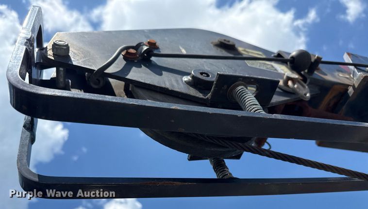 image for item EG5847 2010 International 4300 utility / service truck