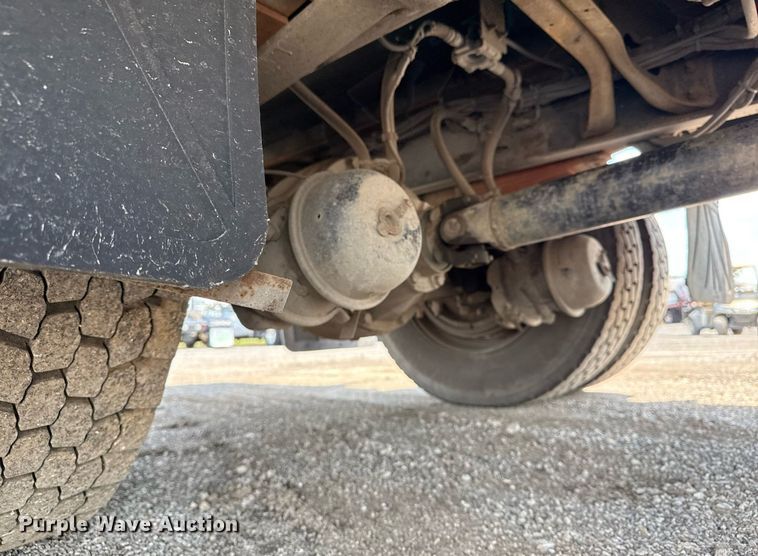 image for item EG5847 2010 International 4300 utility / service truck