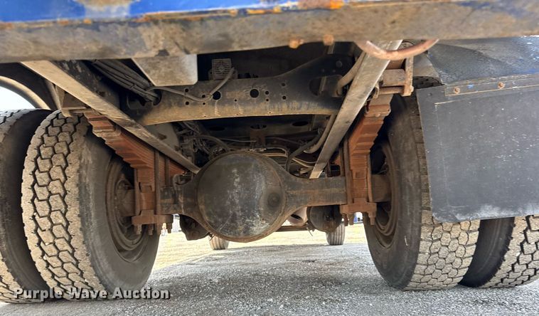 image for item EG5847 2010 International 4300 utility / service truck