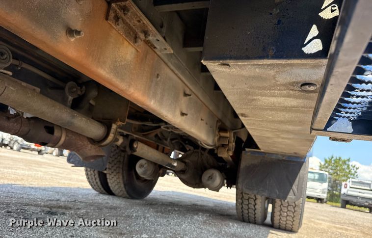 image for item EG5847 2010 International 4300 utility / service truck