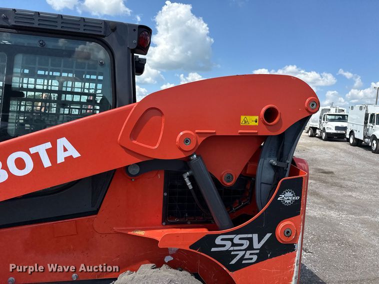 image for item EG5849 2019 Kubota SSV75 skid steer loader