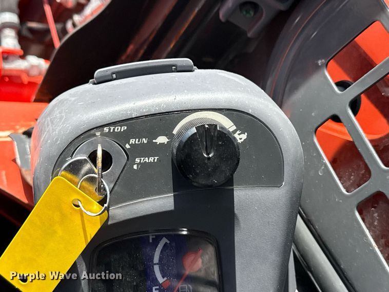 image for item EG5849 2019 Kubota SSV75 skid steer loader