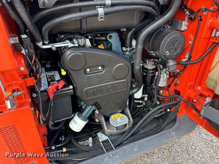 image for item EG5849 2019 Kubota SSV75 skid steer loader