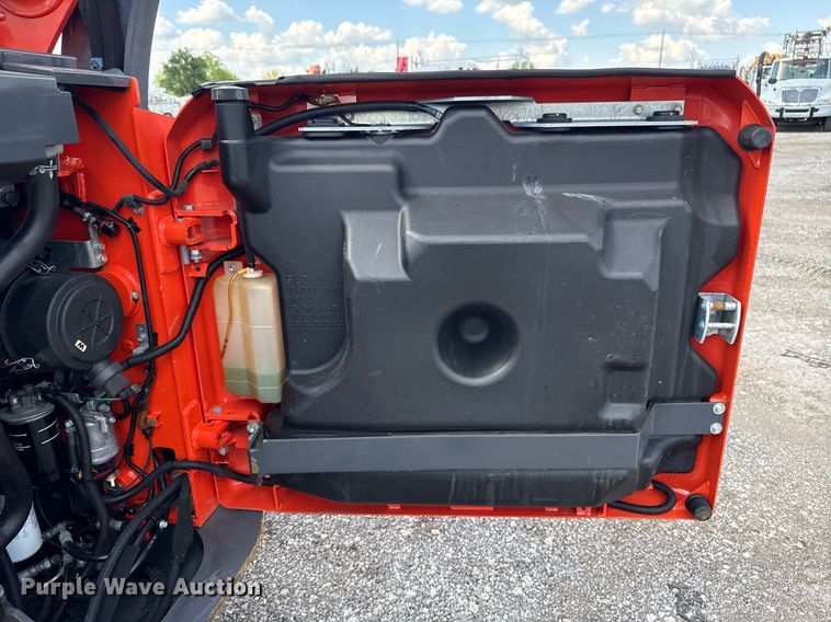 image for item EG5849 2019 Kubota SSV75 skid steer loader