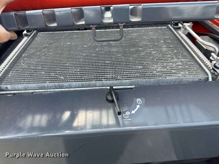 image for item EG5849 2019 Kubota SSV75 skid steer loader