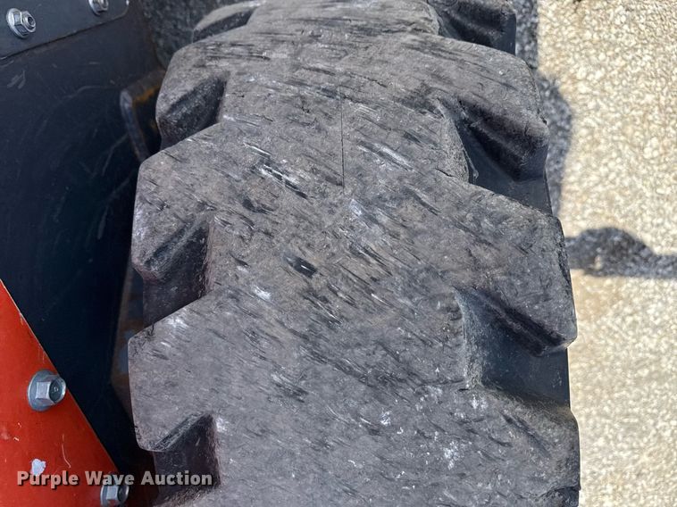 image for item EG5849 2019 Kubota SSV75 skid steer loader