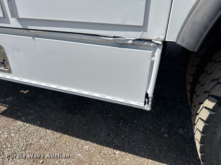 image for item EG5850 2006 International 4300 utility / service truck