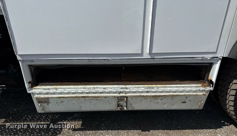 image for item EG5850 2006 International 4300 utility / service truck