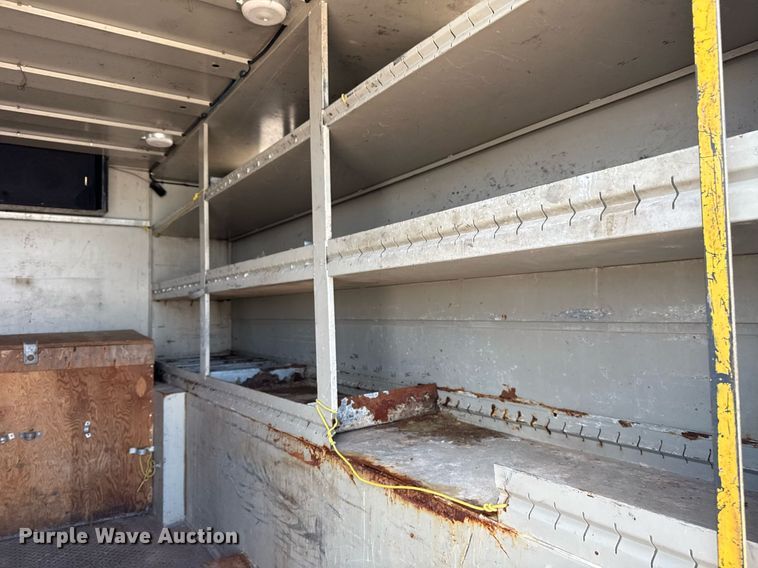 image for item EG5850 2006 International 4300 utility / service truck