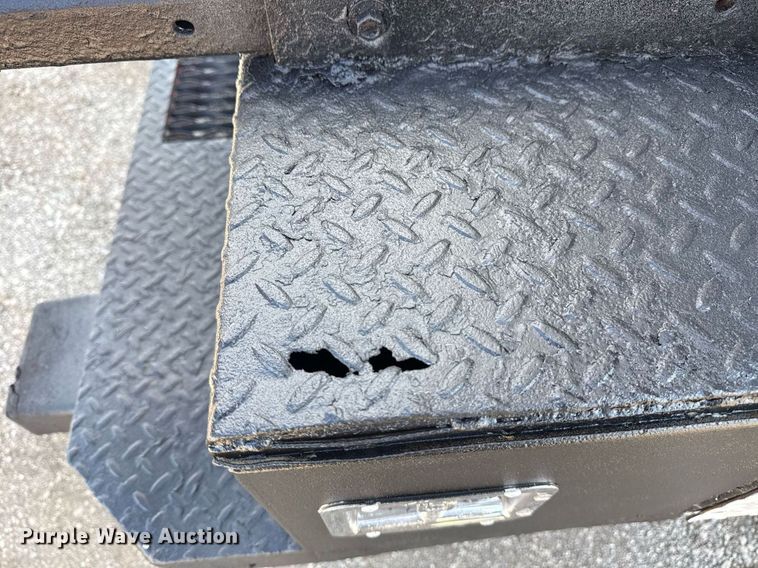 image for item EG5850 2006 International 4300 utility / service truck