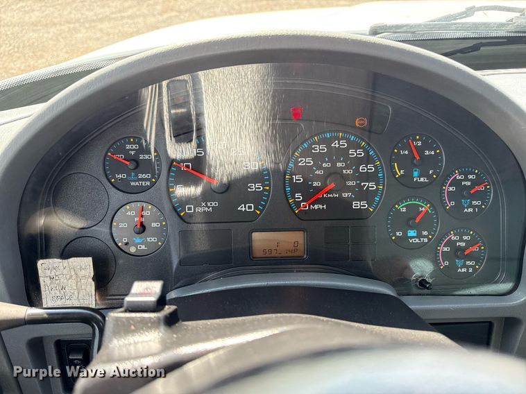 image for item EG5850 2006 International 4300 utility / service truck